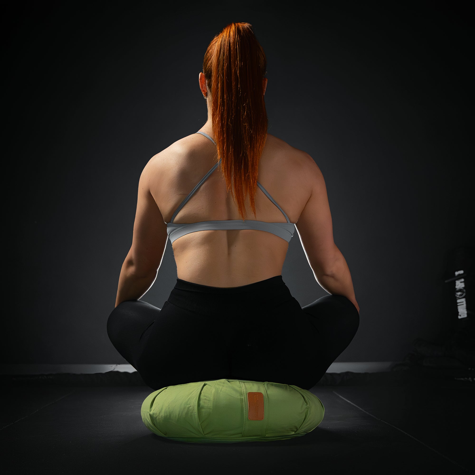 gyronetics-e-series-yogakissen-rund-schwarz-30-cm-dinkelspelz image 2